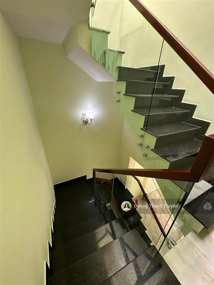 Chủ giảm 200tr bán nhà 3 tầng kđt hà quang 2 cạnh công viên có sổ đỏ hoàn công hiếm giá chỉ 7,75 tỷ