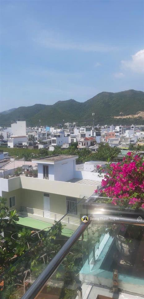 Bán nhà 4 tầng 2 mặt tiền đường ô tô, cạnh chung cư ph, chỉ 1,2km ra biển, giá chỉ 6,6 tỷ có tl