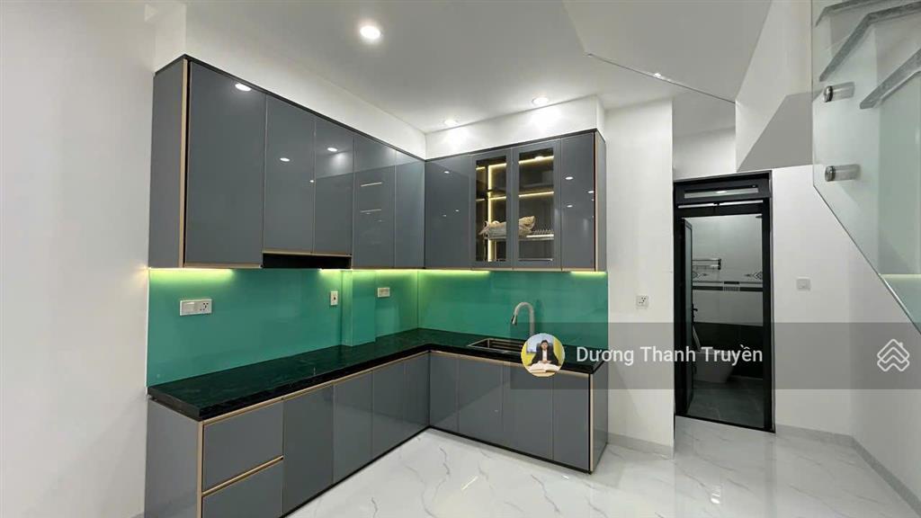 Chủ giảm 250tr bán căn nhà 3 tầng mới hoàn thiện gần biển chỉ 300m đến chợ vĩnh hải chỉ 7,95 tỷ