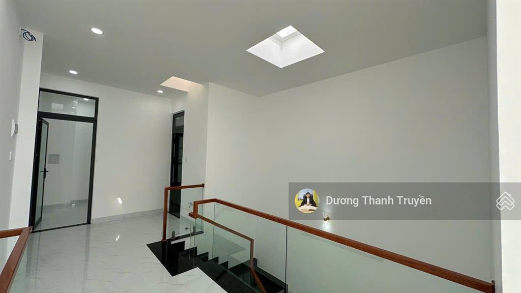 Chủ giảm 250tr bán căn nhà 3 tầng mới hoàn thiện gần biển chỉ 300m đến chợ vĩnh hải chỉ 7,95 tỷ