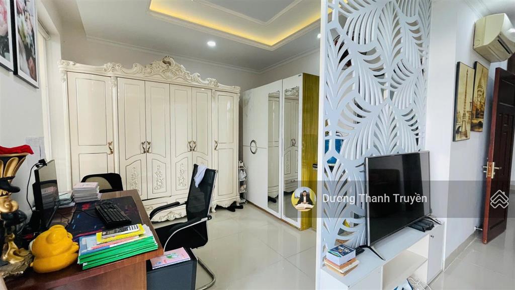 Bán biệt thự cao cấp 3 tầng kđt phước long có thang máy, đối diện công viên, ngang 12m, giá 19,8 tỷ