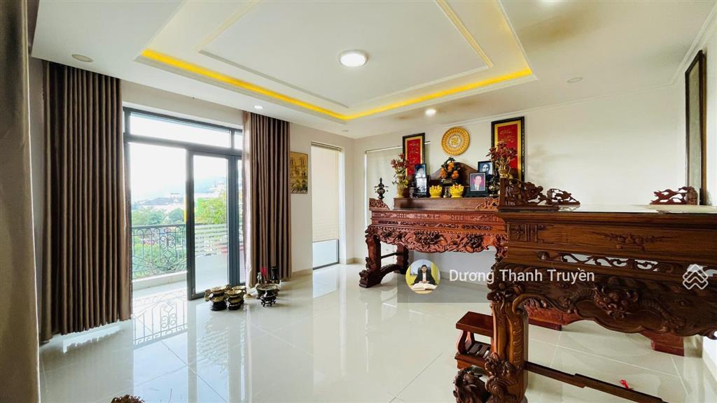 Bán biệt thự cao cấp 3 tầng kđt phước long có thang máy, đối diện công viên, ngang 12m, giá 19,8 tỷ
