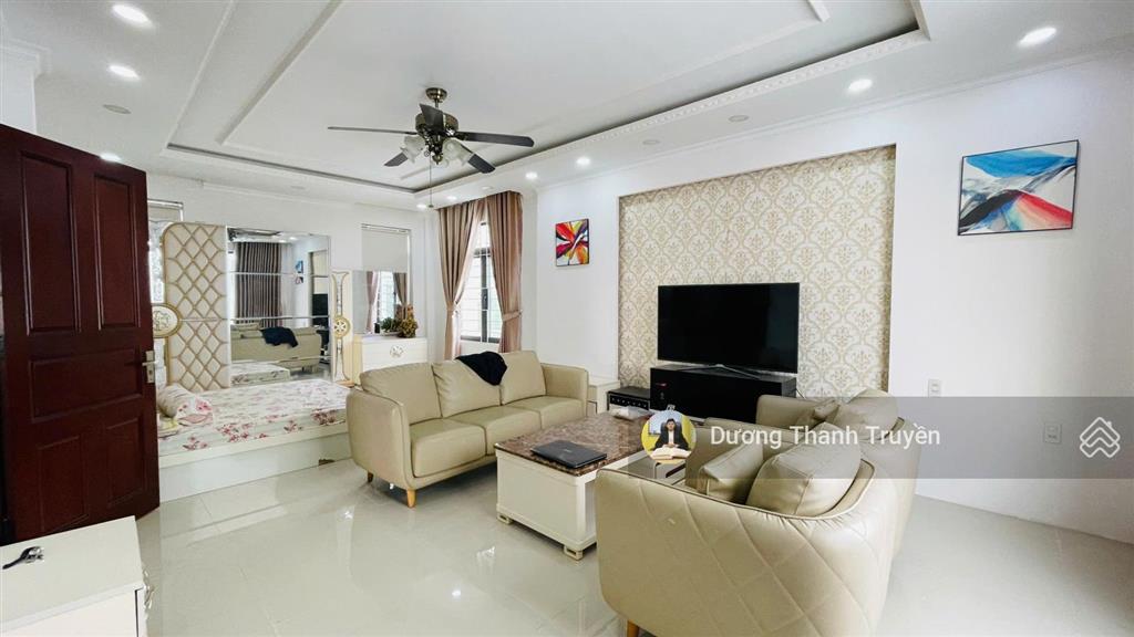 Bán biệt thự cao cấp 3 tầng kđt phước long có thang máy, đối diện công viên, ngang 12m, giá 19,8 tỷ