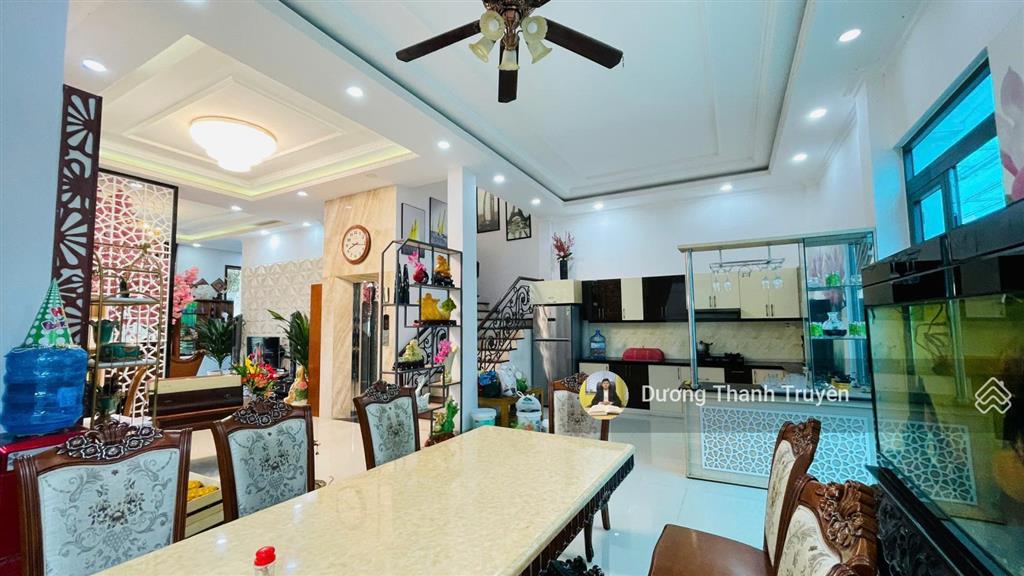 Bán biệt thự cao cấp 3 tầng kđt phước long có thang máy, đối diện công viên, ngang 12m, giá 19,8 tỷ