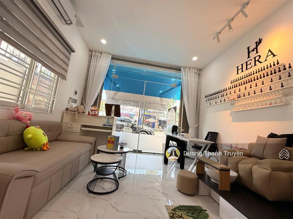 Bán nhà phố 4 tầng góc 2 mặt tiền tt nha trang đẹp như villa, dòng tiền 30 triệu/tháng, giá 13,9 tỷ