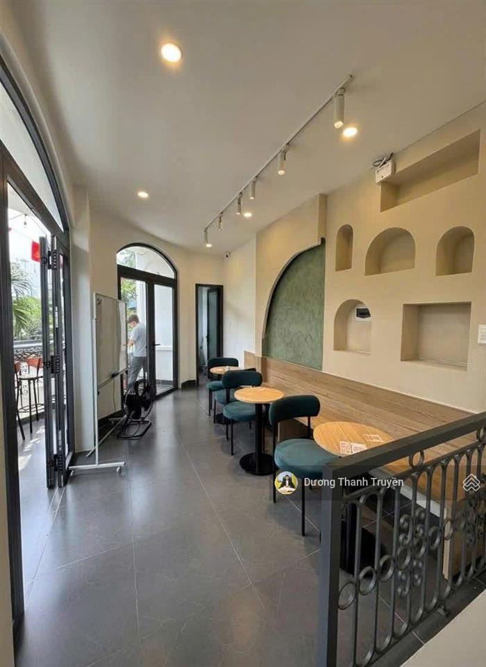 Bán nhà 4 tầng gần biển căn góc 2 mặt tiền đường âu cơ, đang cho thuê 19triệu/tháng, giá chỉ 7,5 tỷ