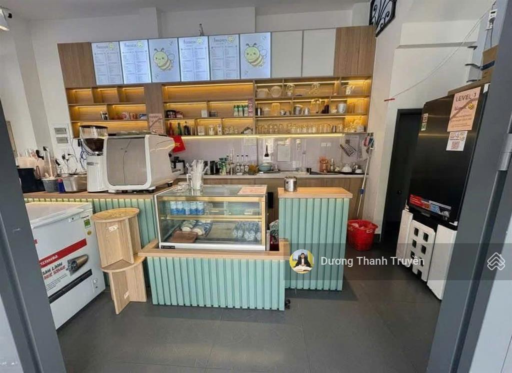 Bán nhà 4 tầng gần biển căn góc 2 mặt tiền đường âu cơ, đang cho thuê 19triệu/tháng, giá chỉ 7,5 tỷ