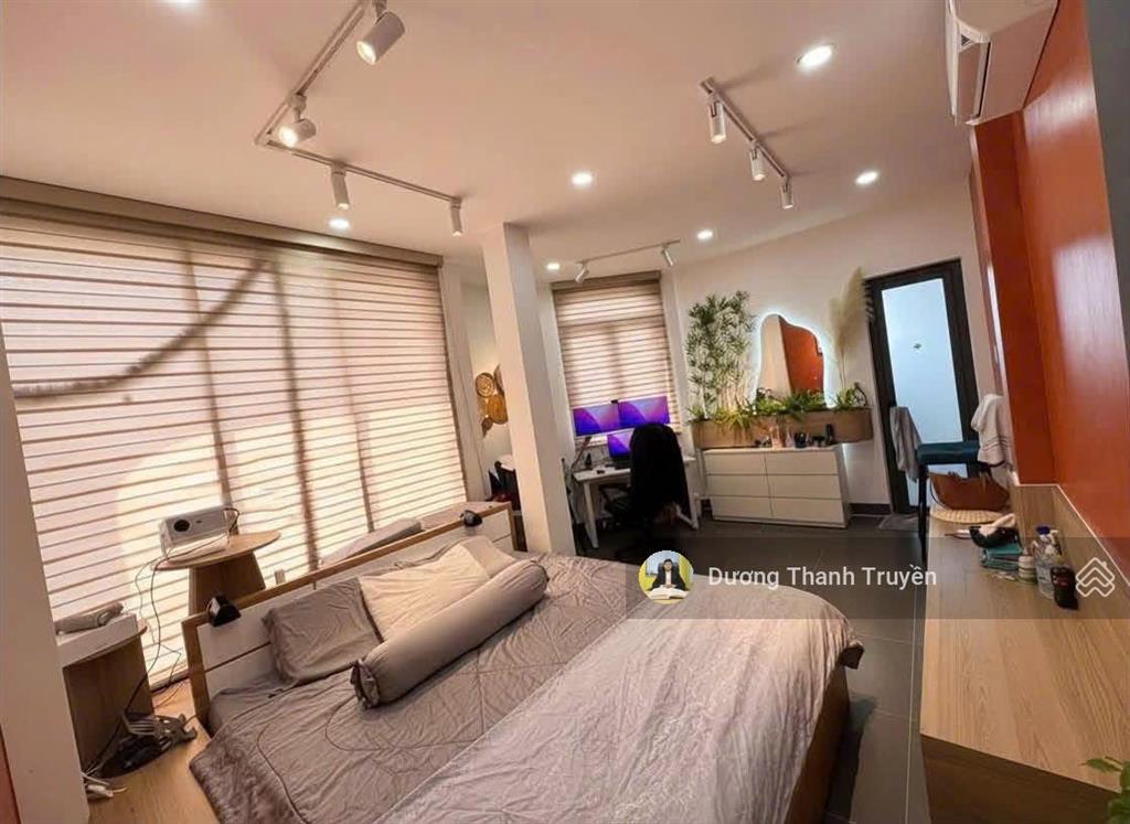 Bán nhà 4 tầng gần biển căn góc 2 mặt tiền đường âu cơ, đang cho thuê 19triệu/tháng, giá chỉ 7,5 tỷ