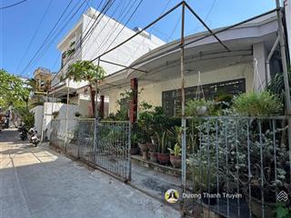 Bán đất tặng nhà cấp 4 cách biển hòn chồng chỉ 200m  ngang đẹp 11,08m  giá chỉ 14,85 tỷ có tl