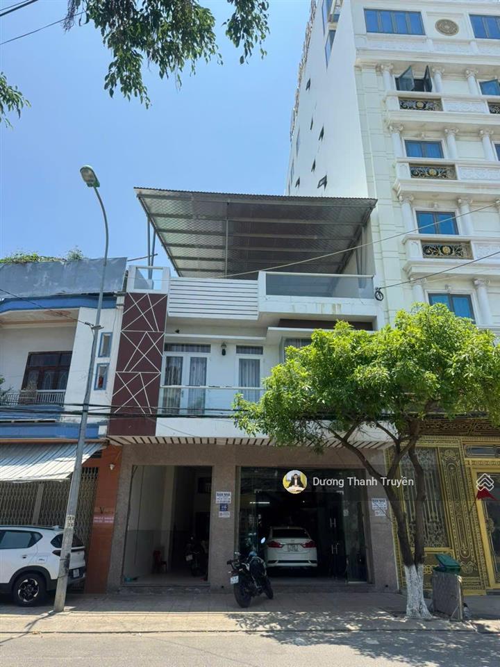 Cần tiền bán gấp nhà 3 tầng mặt tiền phước long, ngang hiếm 7,6m, cạnh bệnh viện tâm trí, 11,5 tỷ