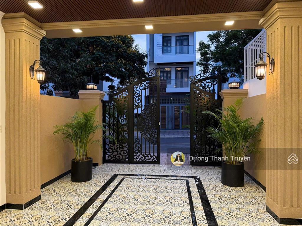 Hạ giá 400tr bán nhà đẹp 3 tầng tân cổ điển mặt tiền đường 13m, kđt hà quang 2, gần sông, 10,5 tỷ
