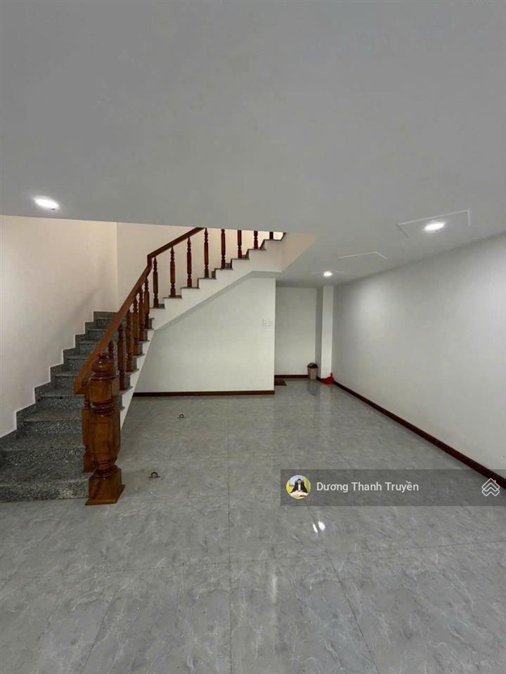 Chủ giảm 500 triệu bán nhà 5 tầng mặt tiền trường sơn, cách biển 850m, đường 13m, giá tốt chỉ 7 tỷ