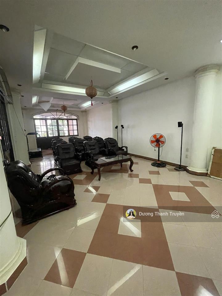 Bán nhà 4 tầng mặt tiền phan chu trinh cách biển chỉ 300m, ngay tt vùng lõi nha trang, giá 27,5 tỷ
