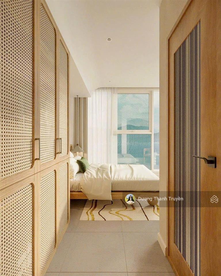 Bán căn hoa hậu sanhome 2pn trực diện biển dt 61,5m2, full nội thất, tầng cao, giá 6,8 tỷ