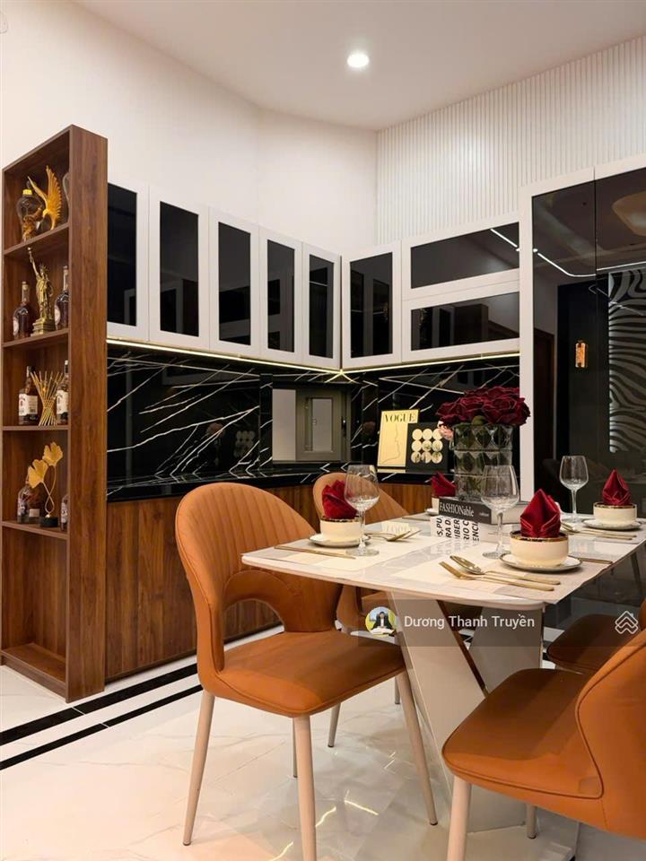 Hạ thêm 600tr bán gấp villa mini ngang 10m trung tâm nha trang, full nội thất, giá rẻ chỉ 3,39 tỷ