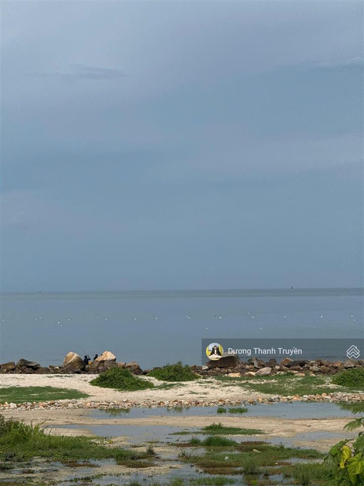 Bán đất góc 2 mặt tiền phạm văn đồng view trực diện biển, nhìn thẳng ra hòn chồng, giá 350 triệu/m2