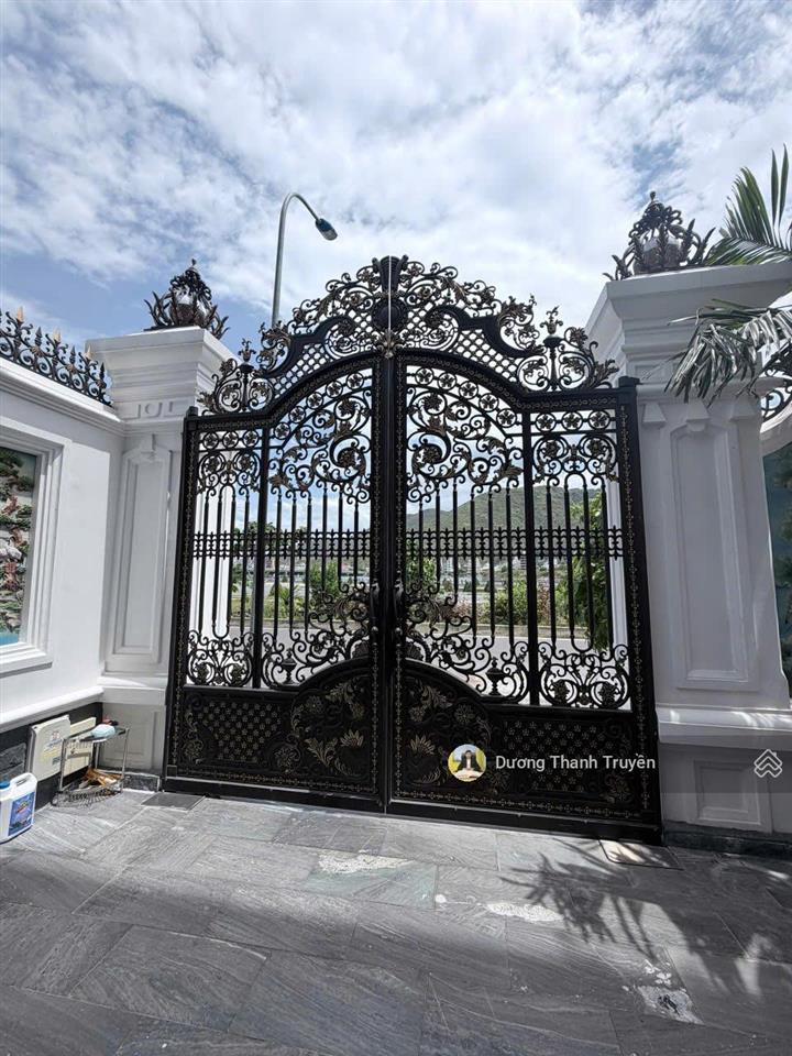 Bán biệt thự vip 4 tầng view trực diện sông kđt an bình tân, full nội thất gỗ cao cấp, giá 60 tỷ