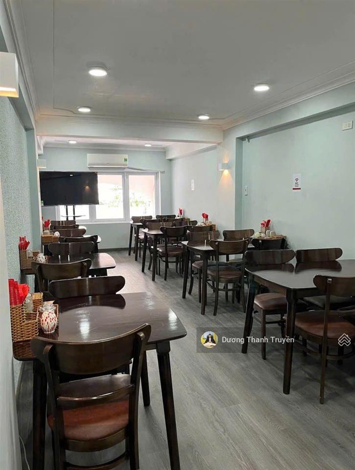 Bán nhà 4 tầng mặt tiền ngô thời nhiệm phố tây nha trang, cách biển 500m, dòng tiền 33tr/th, 15,9tỷ