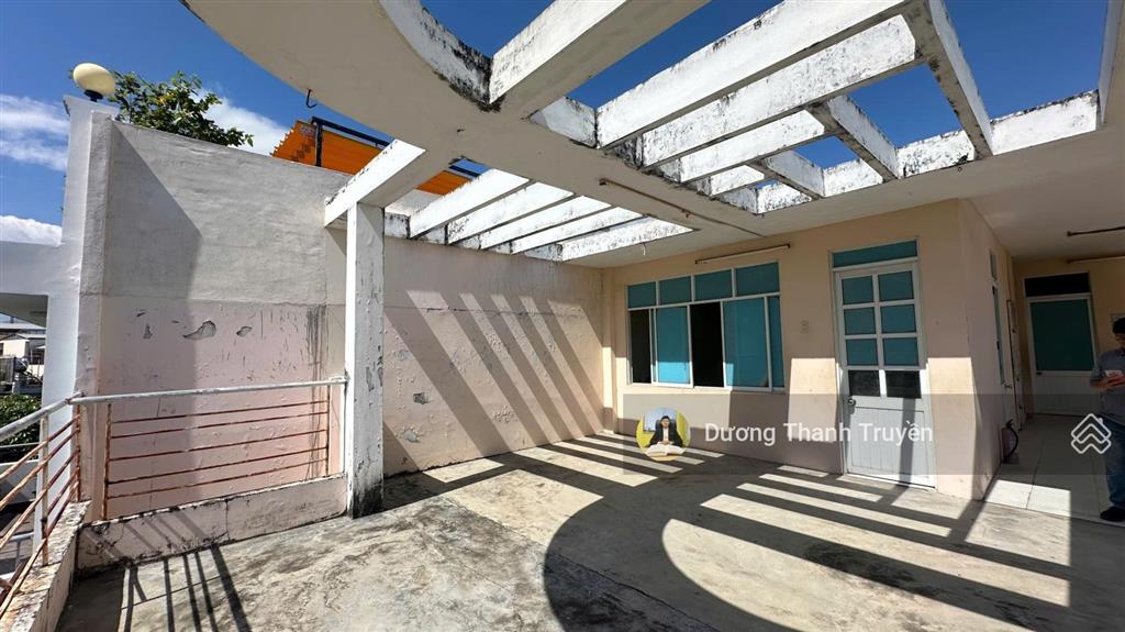 Chủ giảm 1 tỷ cần bán gấp nhà 3 tầng mặt tiền hoàn kiếm trung tâm bàn cờ, ngang hiếm 11m, giá 22 tỷ