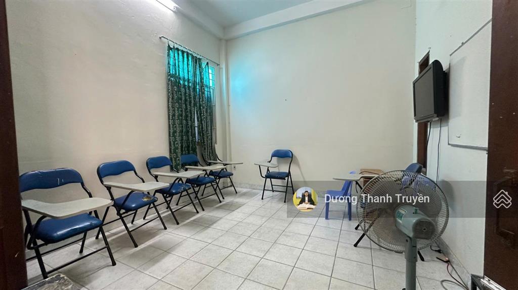 Chủ giảm 1 tỷ cần bán gấp nhà 3 tầng mặt tiền hoàn kiếm trung tâm bàn cờ, ngang hiếm 11m, giá 22 tỷ