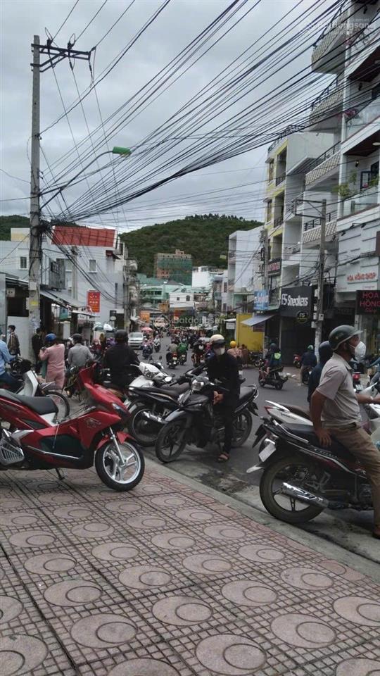 Giảm 2 tỷ bán gấp nhà 5 tầng mặt tiền nguyễn đình chiểu 20 phòng trọ + mặt bằng, giá 8,5 tỷ