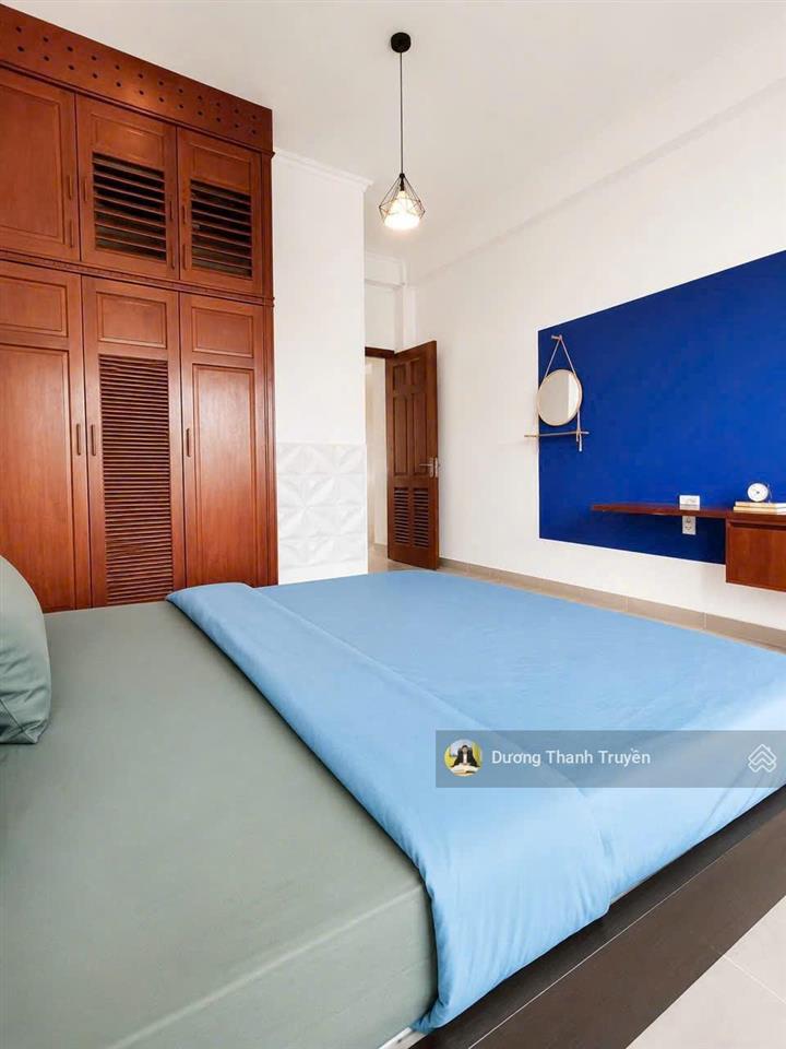 Bán nhà 4 tầng gần biển hòn chồng cạnh mường thanh viễn triều chỉ 100m ra biển, giá tốt chỉ 10,5 tỷ