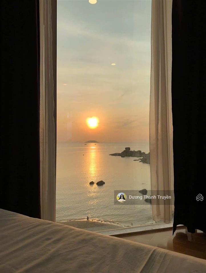 Bán khách sạn la mer hotel 10 tầng lô góc 2 mặt tiền phạm văn đồng, 31 phòng, view biển, giá 45 tỷ
