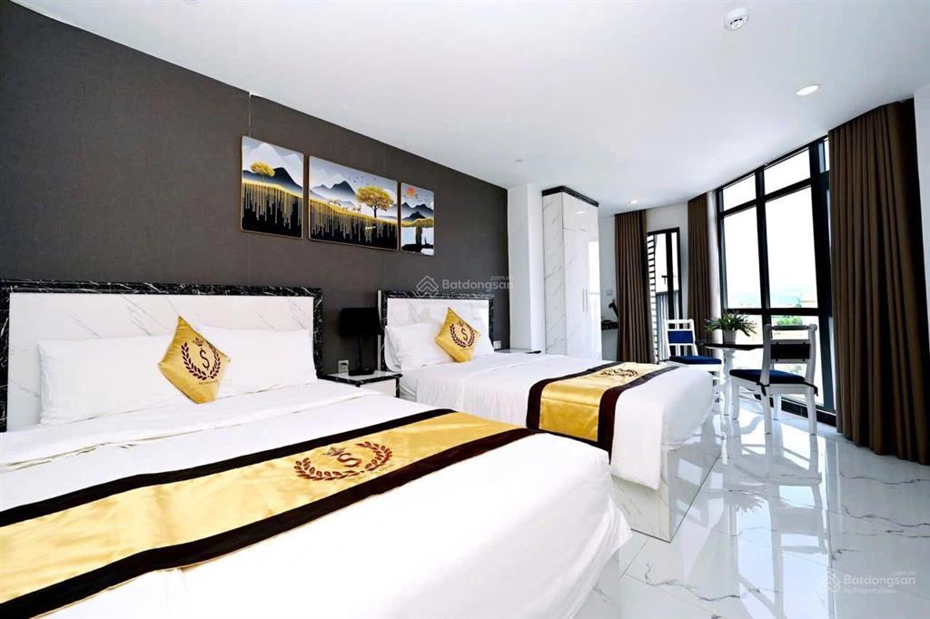 Bán khách sạn 8t lô góc 2 mặt tiền cạnh nguyễn thiện thuật, cách biển 400m, đang cho thuê 60tr/th