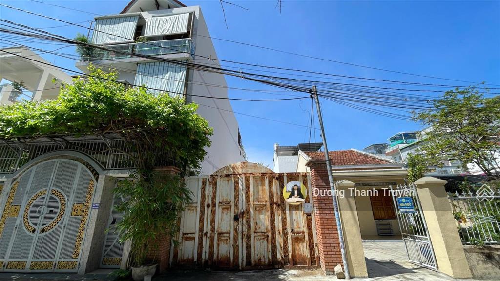 Bán lô đất đẹp cách biển chỉ 250m cạnh dương hiến quyền và mường thanh, giá chỉ 85 triệu/m2