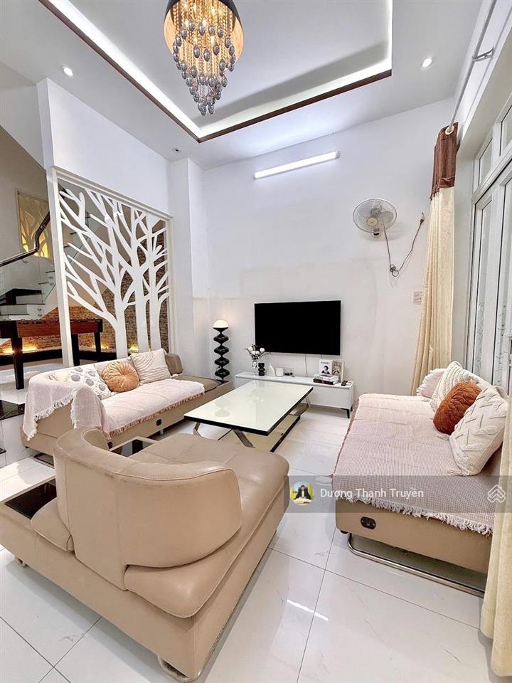 Bán nhà 4 tầng mặt tiền nguyễn thị minh khai có thang máy, full nội thất, đang cho thuê 50tr/tháng