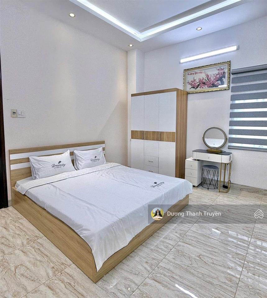 Bán nhà 4 tầng mặt tiền nguyễn thị minh khai có thang máy, full nội thất, đang cho thuê 50tr/tháng