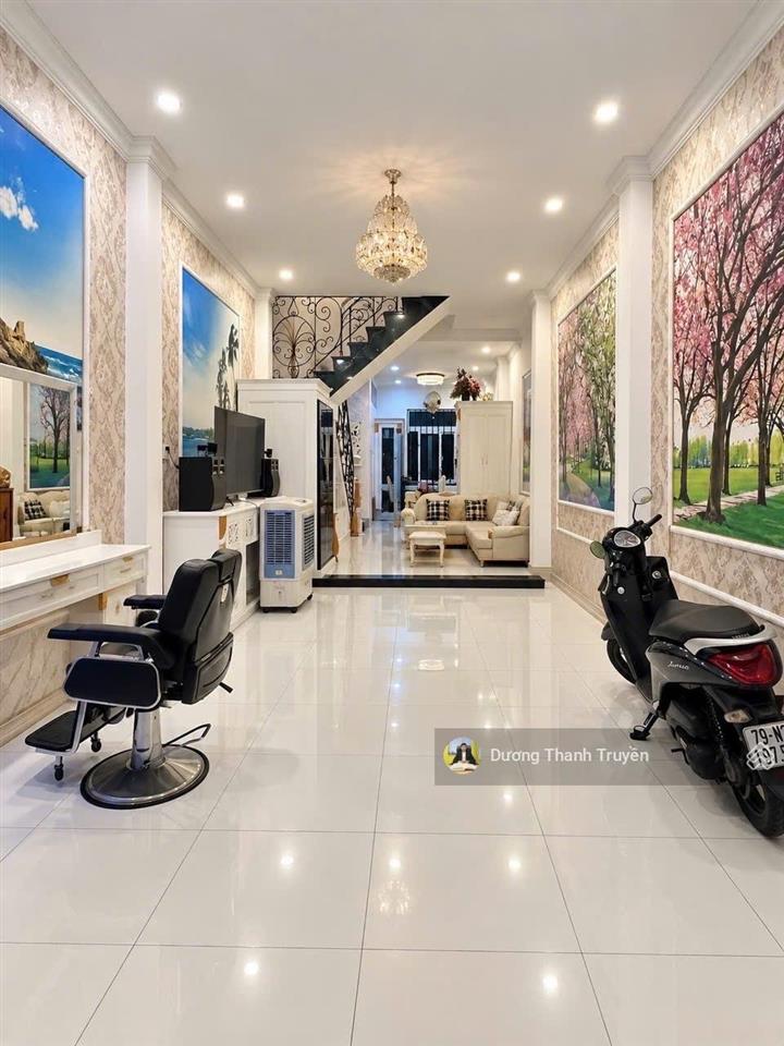 Bán nhà 4 tầng mặt tiền cao văn bé cách biển hòn chồng 400m gần mường thanh viễn triều giá 11,5 tỷ