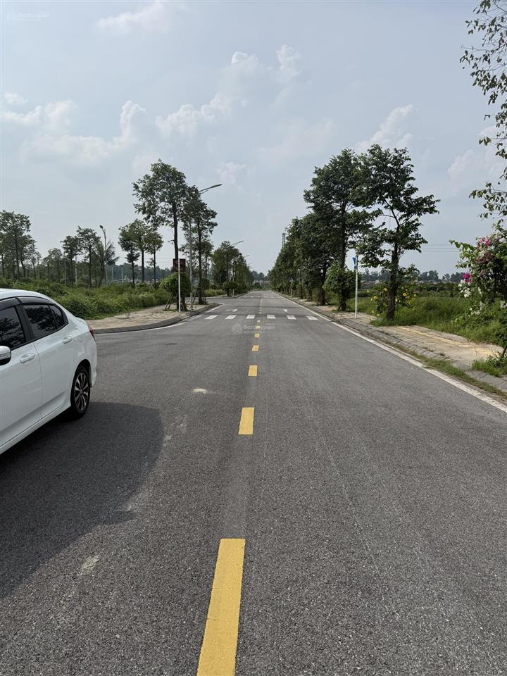 Bán nền góc kđt mới amdi việt đoàn view cánh đồng, giá rẻ hơn 300tr với lô góc hướng tây