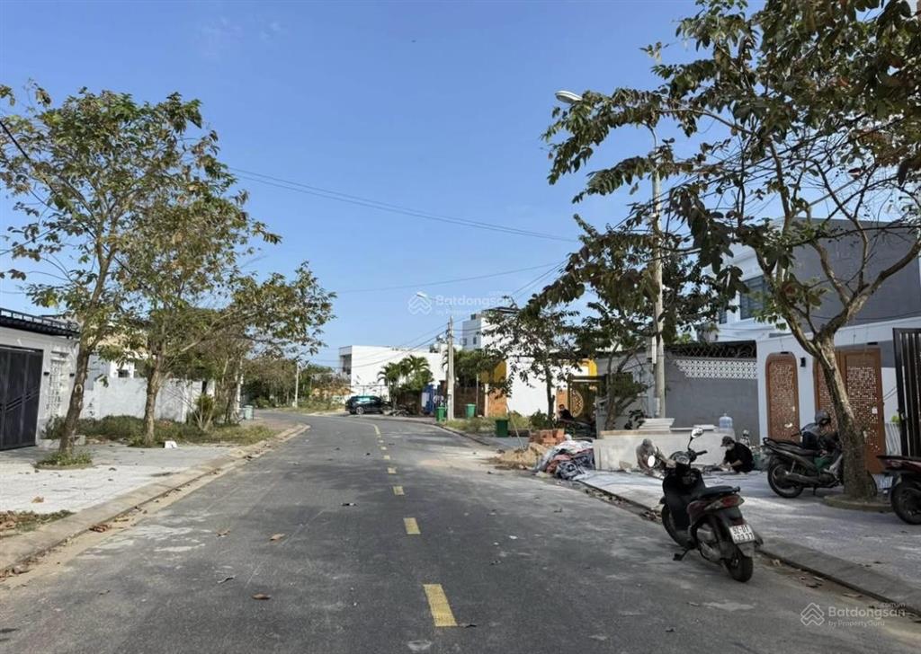 Lô đất kđt số 3 gần đại học fpt rẻ nhất
