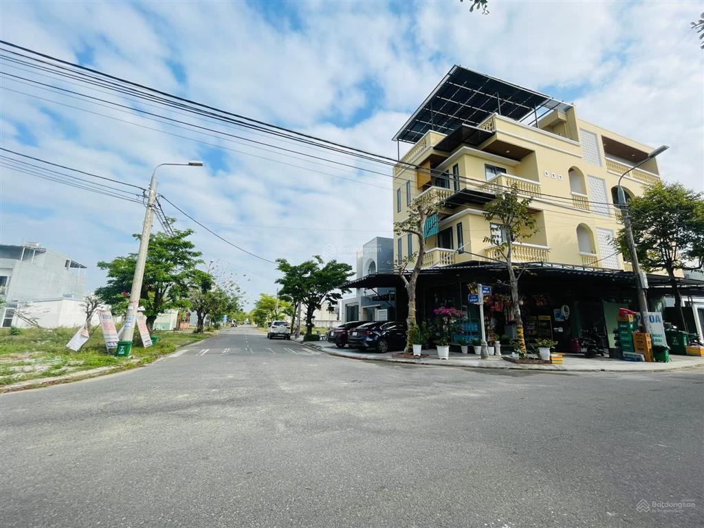 Lô góc ngã tư đẹp khu đô thị giá chỉ 4,25 tỷ