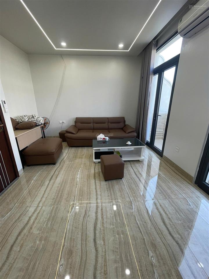 Cho thuê văn phòng nhỏ 36 người tại shophouse hải âu 12, vinhomes ocean park 1, gia lâm