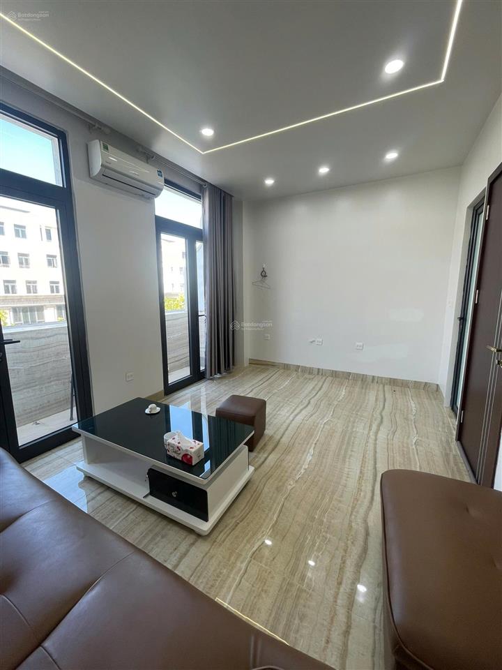 Cho thuê văn phòng nhỏ 36 người tại shophouse hải âu 12, vinhomes ocean park 1, gia lâm