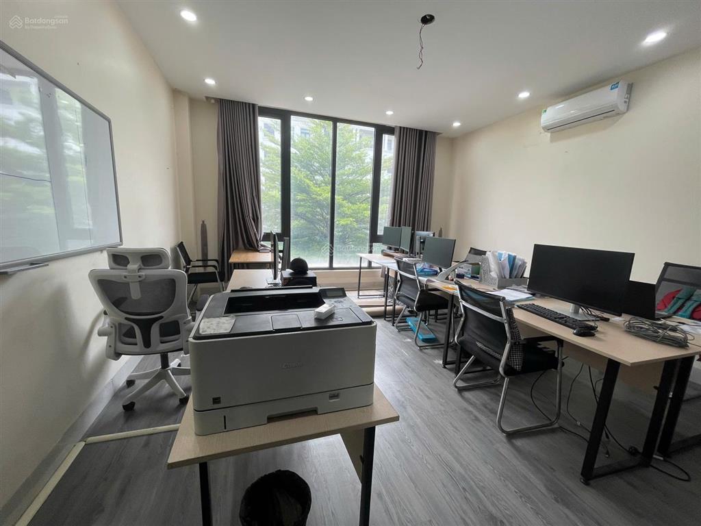 Cho thuê văn phòng tầng 2 khu shophouse hải âu 12 vinhomes ocean park 1, gia lâm
