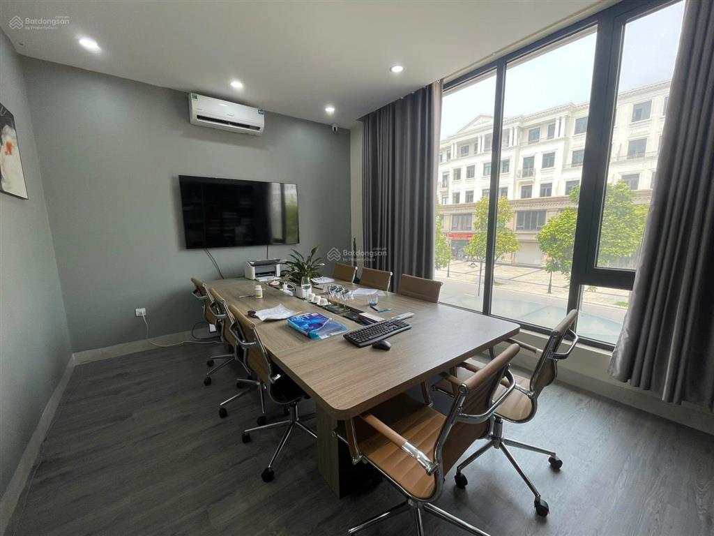 Cho thuê văn phòng tầng 2 khu shophouse hải âu 12 vinhomes ocean park 1, gia lâm