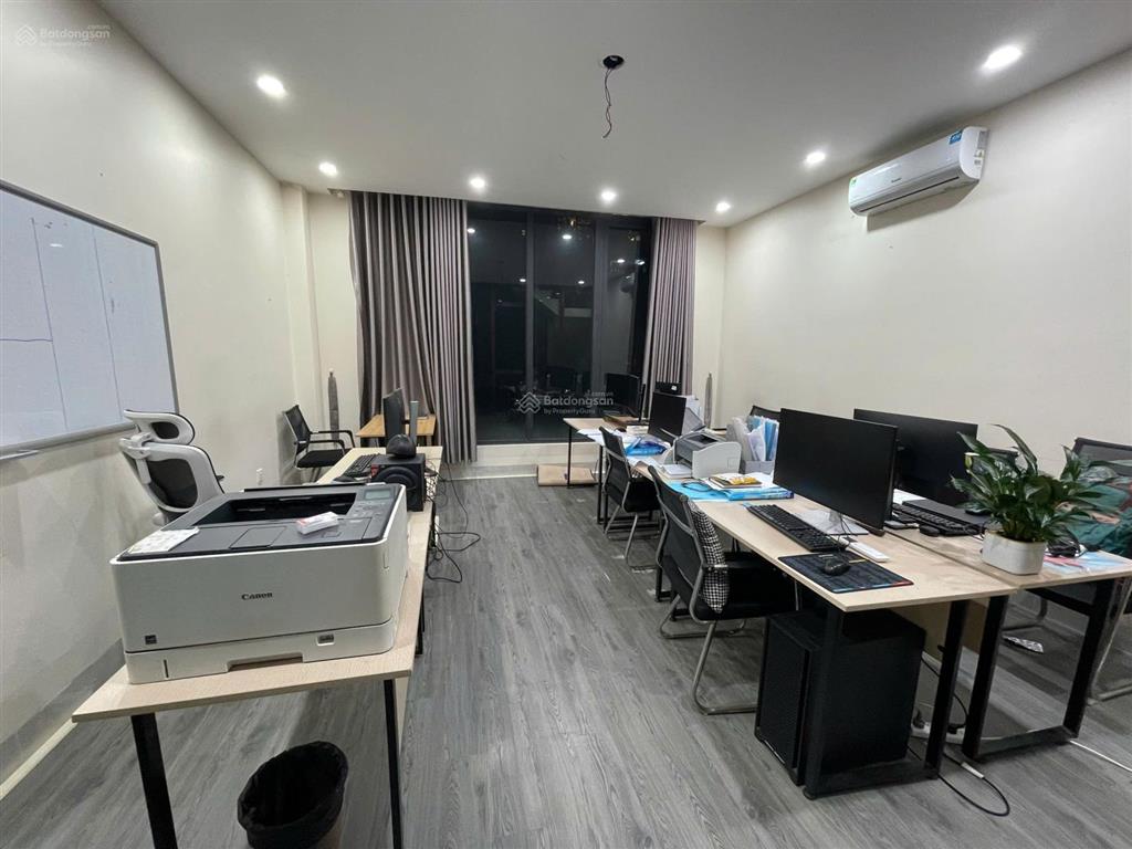 Cho thuê văn phòng tầng 2 khu shophouse hải âu 12 vinhomes ocean park 1, gia lâm