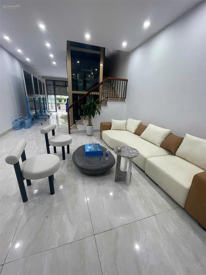 Cho thuê văn phòng tầng 2 khu shophouse hải âu 12 vinhomes ocean park 1, gia lâm