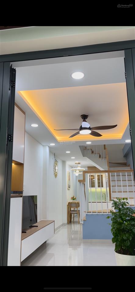 Nhà 3 tầng mới 4pn, hẻm xe hơi, sát mt hậu giang, giá 5,9 tỷ