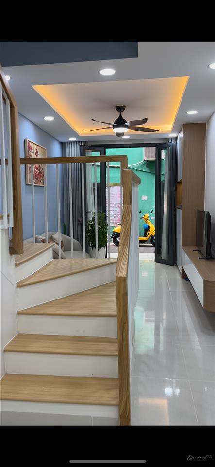 Nhà 3 tầng mới 4pn, hẻm xe hơi, sát mt hậu giang, giá 5,9 tỷ