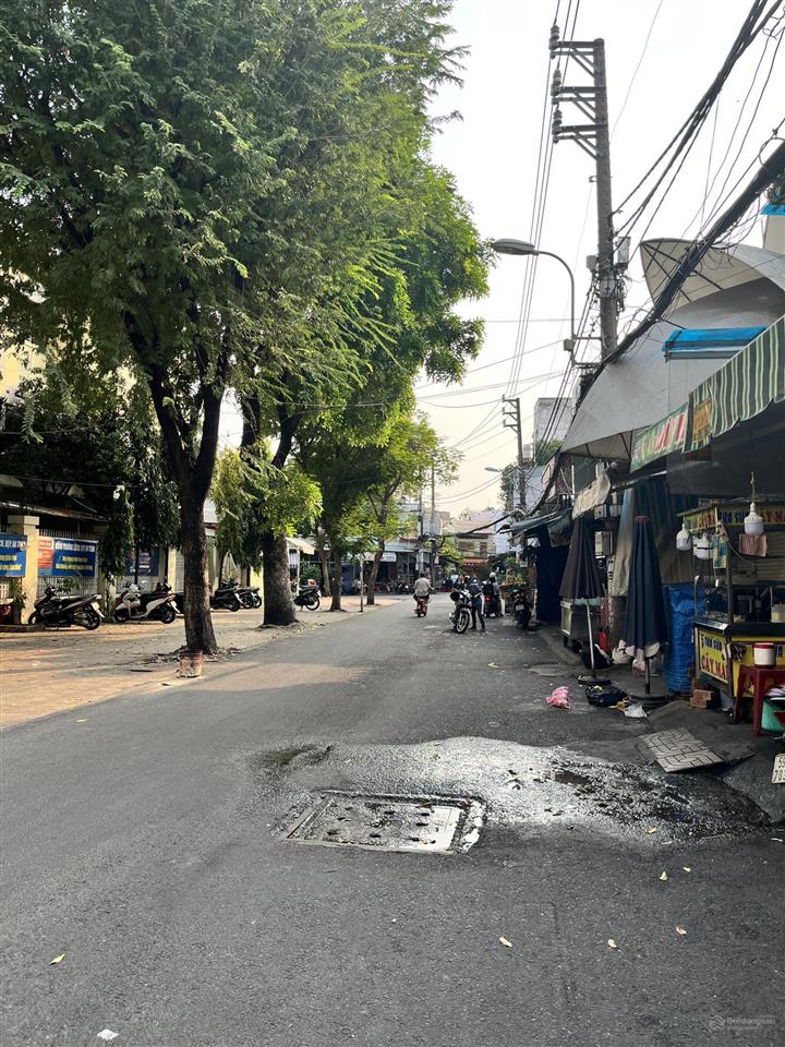 Lê quang sung q6 hẻm xe hơi  3,6x13m 3 tầng vừa ở vừa kinh doanh ,đường trước nhà 8 m7,9 tỷ