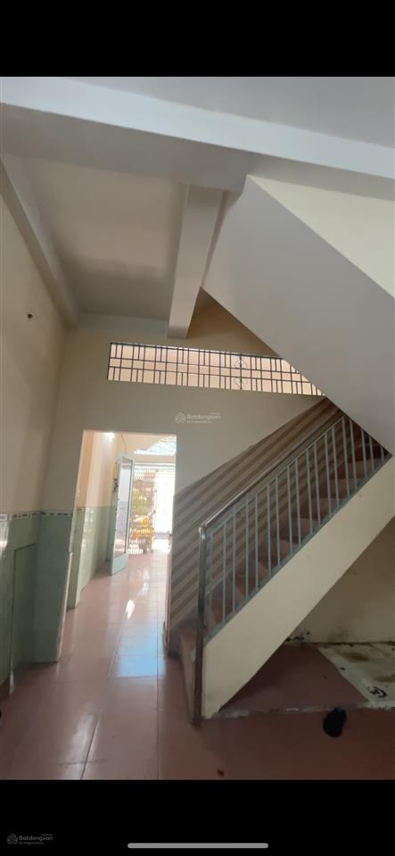 Nhà quận 6 4.3x13m 3 tầng bê tông cốt thépsân thượng giá tốt chỉ 6,38 tỷ