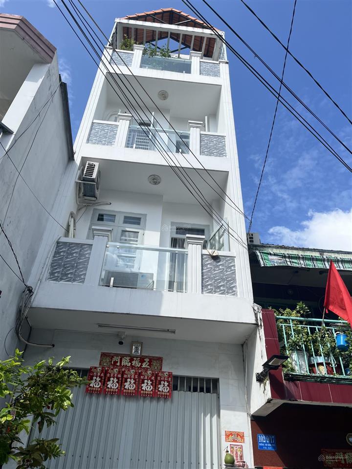 Q11, hẻm ô tô 7m, ngang 4.5m, trệt, 2 lầu, sân thượng, 3pn, shr, ở ngay, chỉ 6.x tỷ
