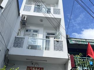 Q11, hẻm ô tô 7m, ngang 4.5m, trệt, 2 lầu, sân thượng, 3pn, shr, ở ngay, chỉ 6.x tỷ