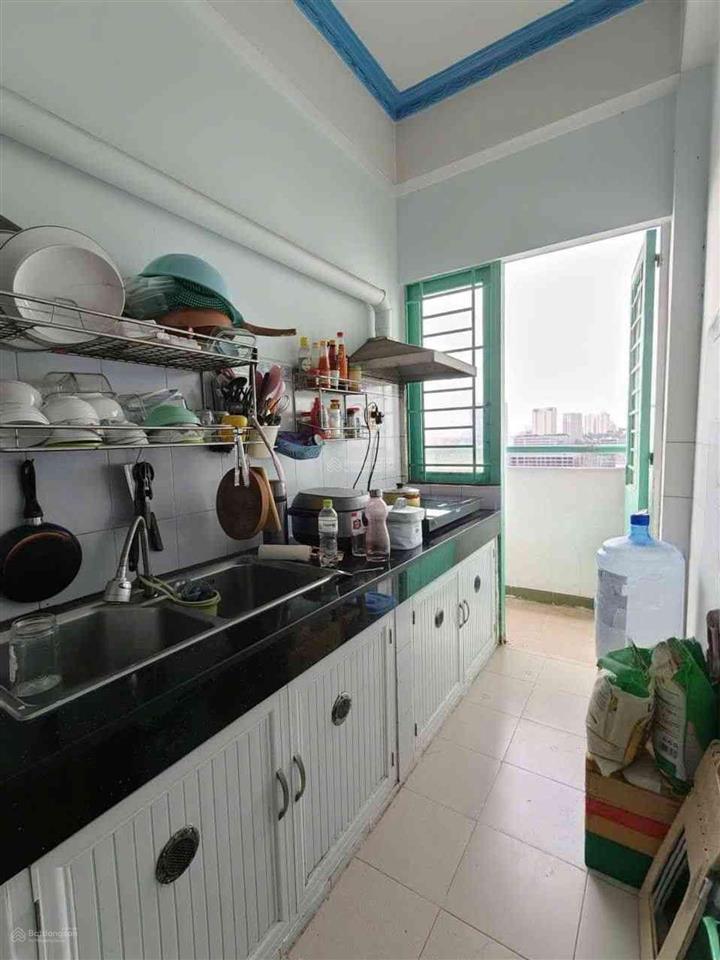 Căn hộ phú thọ q11 60m² căn góc view cv, sổ hồng riêng, giá chỉ 3 tỷ.