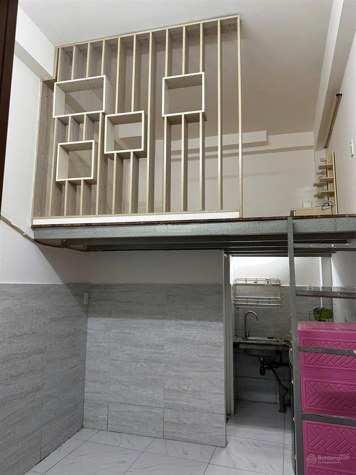 Chính chủ gửi bán tòa căn hộ dịch vụ tại đường 79 ngay đỗ xuân hợp, phước long b