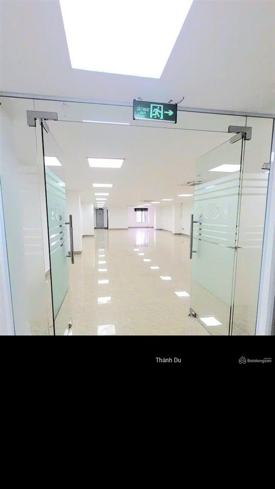 Cho thuê mặt bằng văn phòng ngô gia tự 150m2 có thang máy, pccc, vat hầm để xe giá 20 tr/ tháng